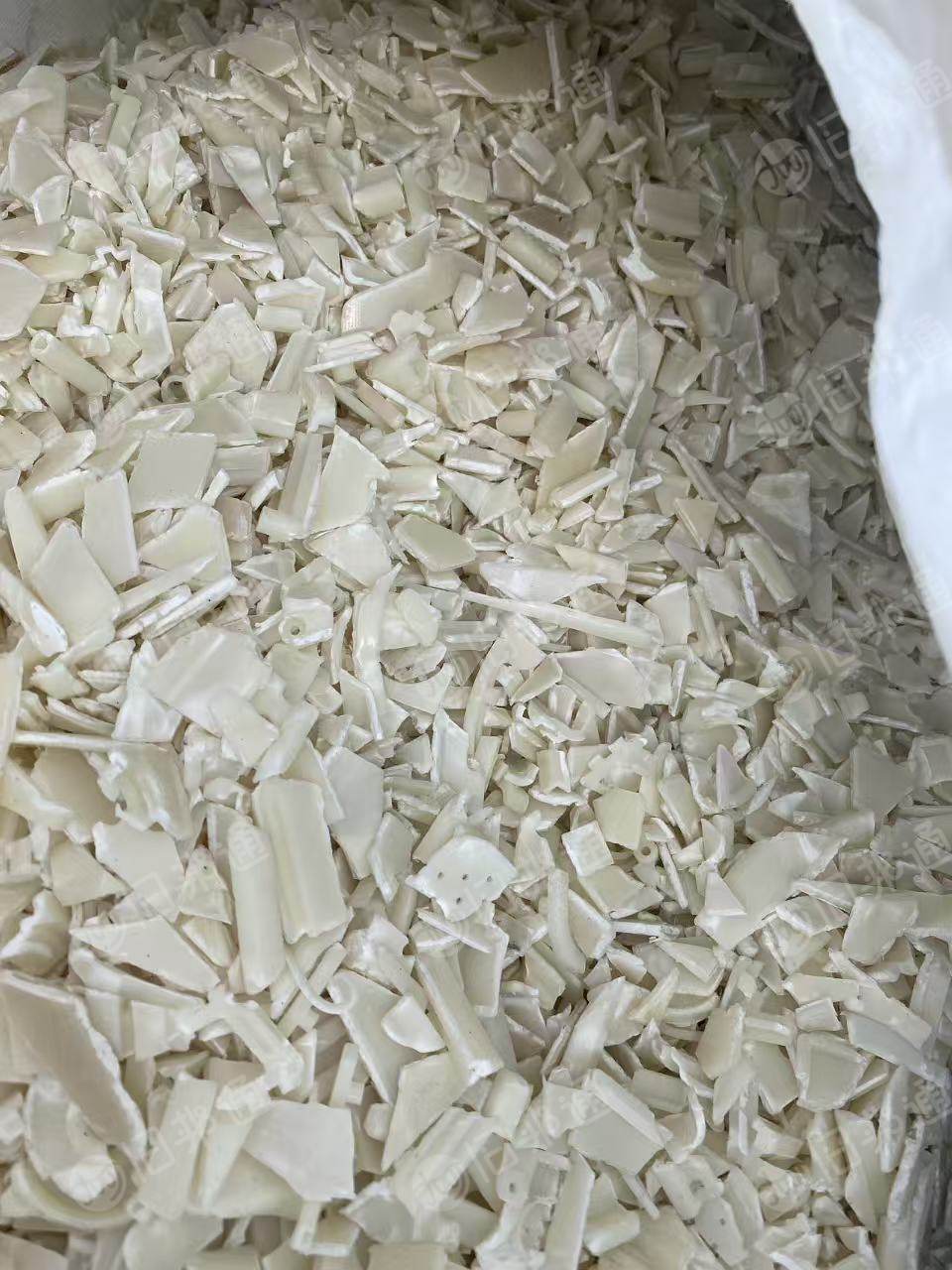 出售ABS破碎料，按摩椅塑料壳，现货二十几吨