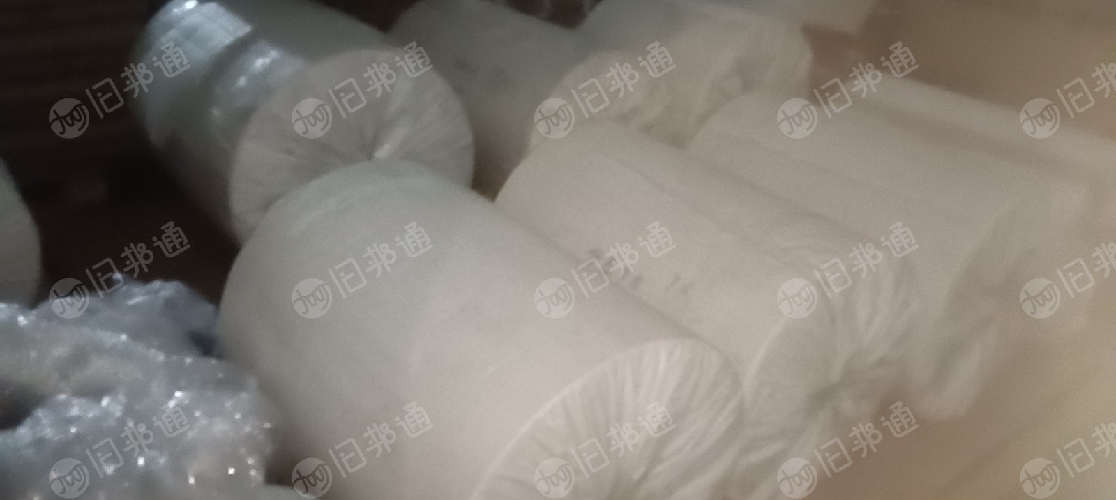 处理7卷库存牛皮纸，有3吨左右，70克单面膜，幅宽64/77/90cm