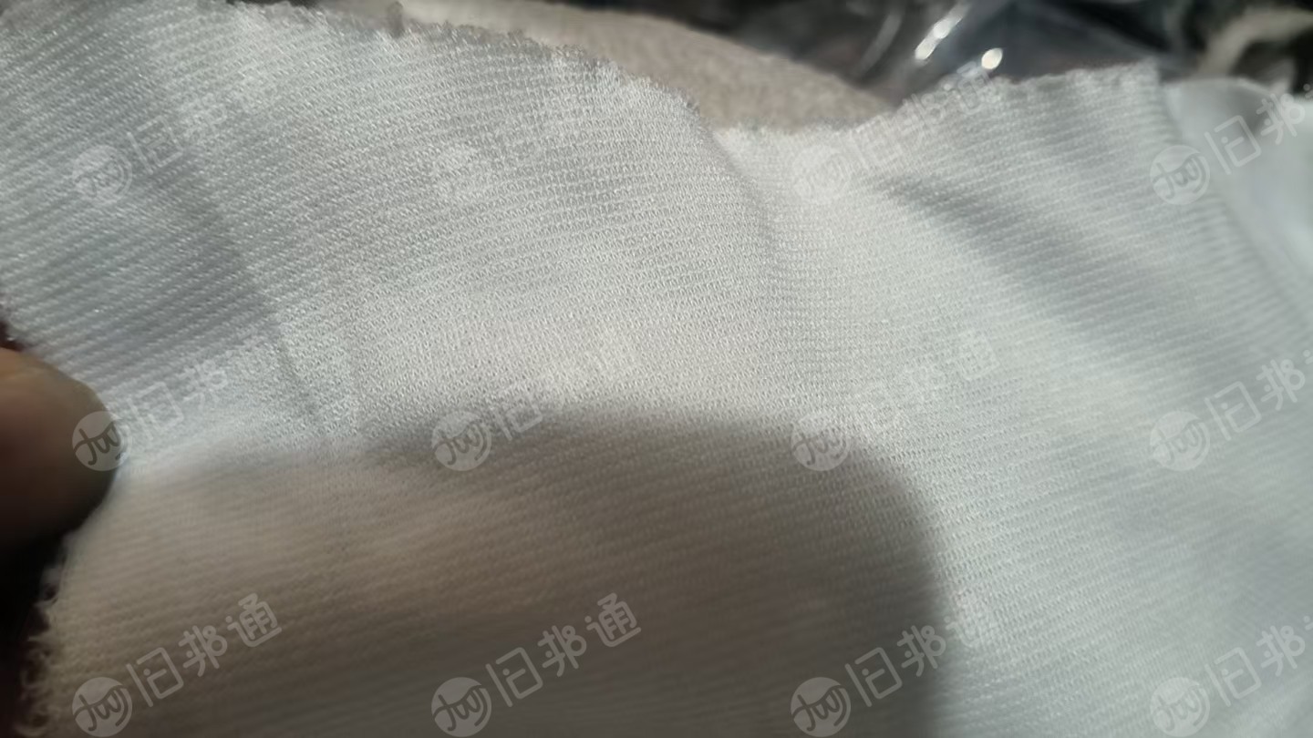 出售罗马白坯布，罗马布，仿棉全涤的，门幅175克重250，货在浙江绍兴