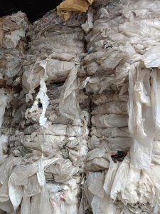 长期出售水洗二级膜废料，大棚膜废料