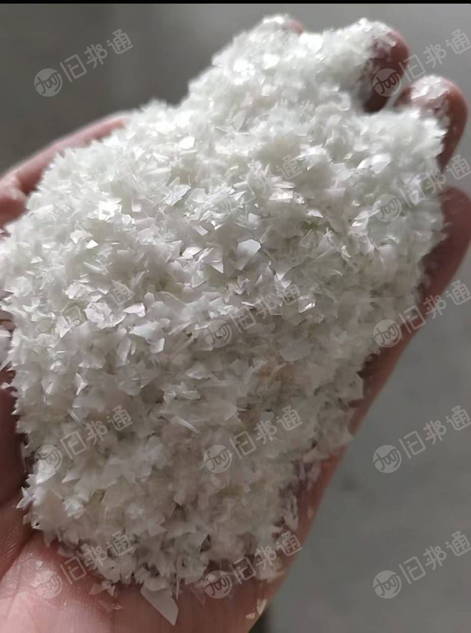 长期出售透明硬质pvc膜破碎料,全部是卷筒膜破碎出来的,干净无杂,可吹膜造粒注塑,现货10多吨
