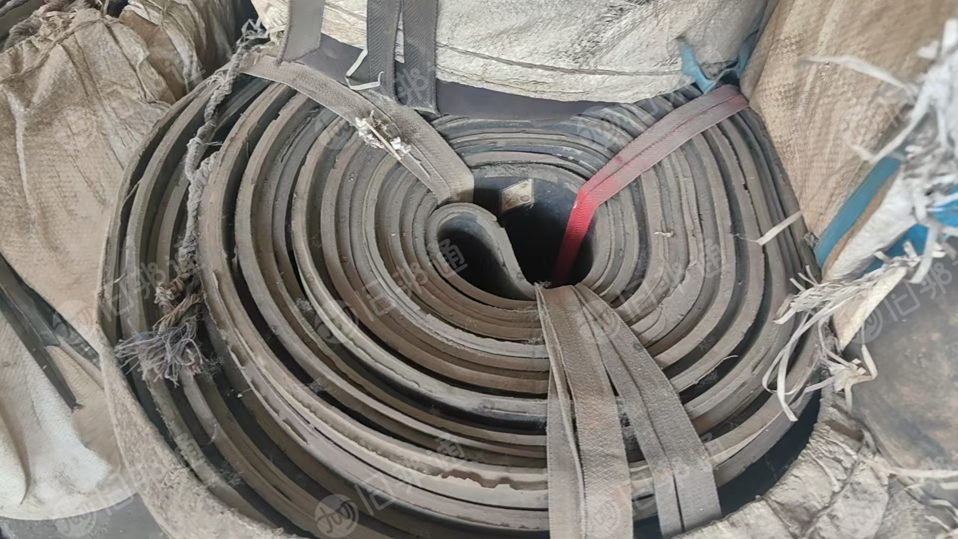出售橡胶板废料,512*6的整卷