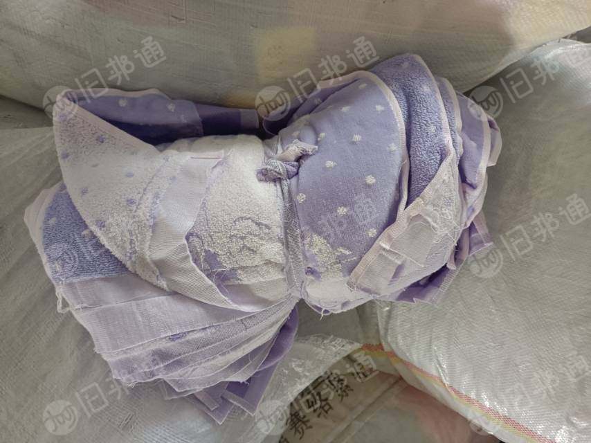 长期出售纯棉毛巾布，梭织布大块布，都是纯棉的，现货30吨