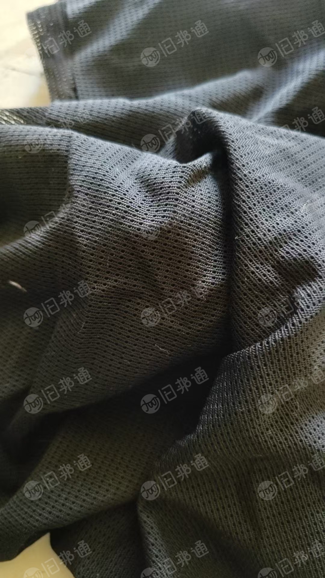 长期出售服装厂下来的内衬边角料，锦氨废布，尼龙废布，现货10多吨，货在浙江湖州