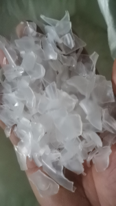 出售透明PP破碎料，吊瓶破碎料，过色选机硅胶机，现货20来吨