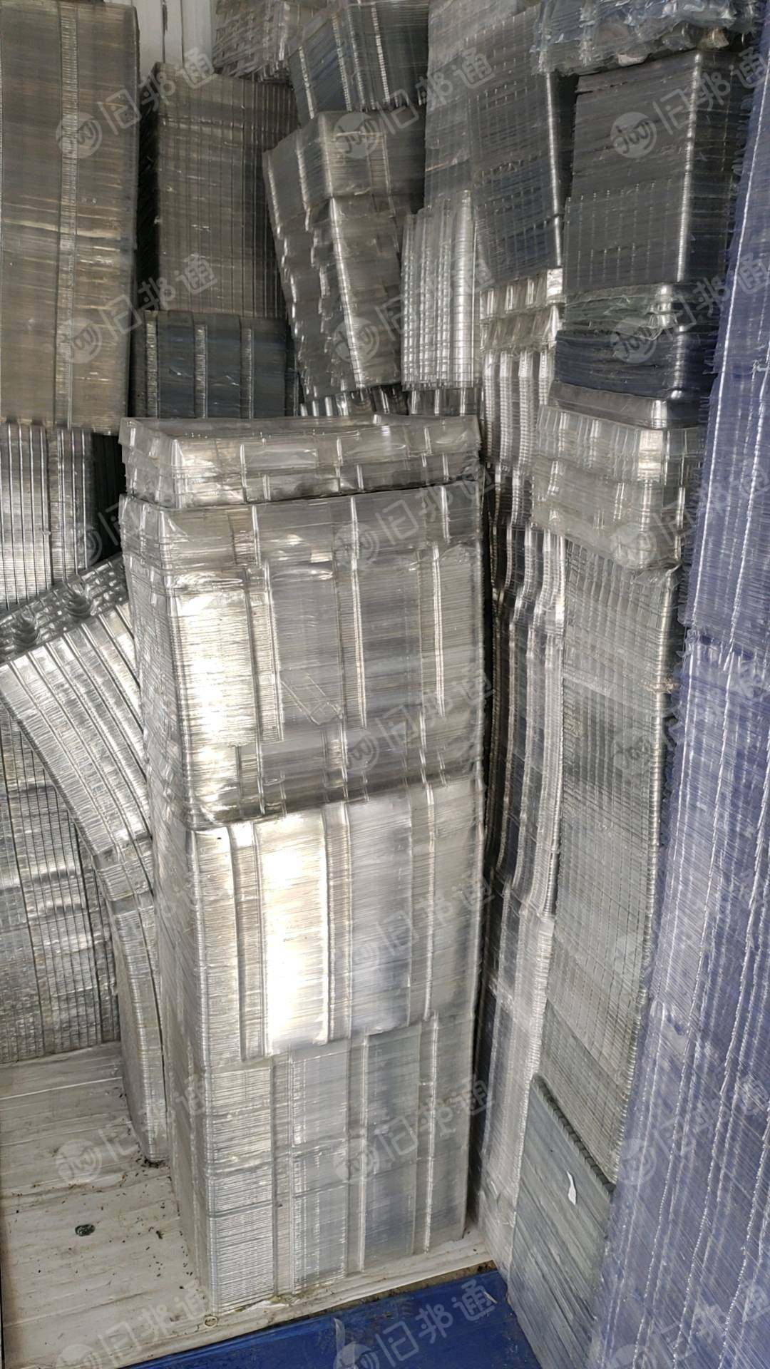 大量回收PET吸塑废料