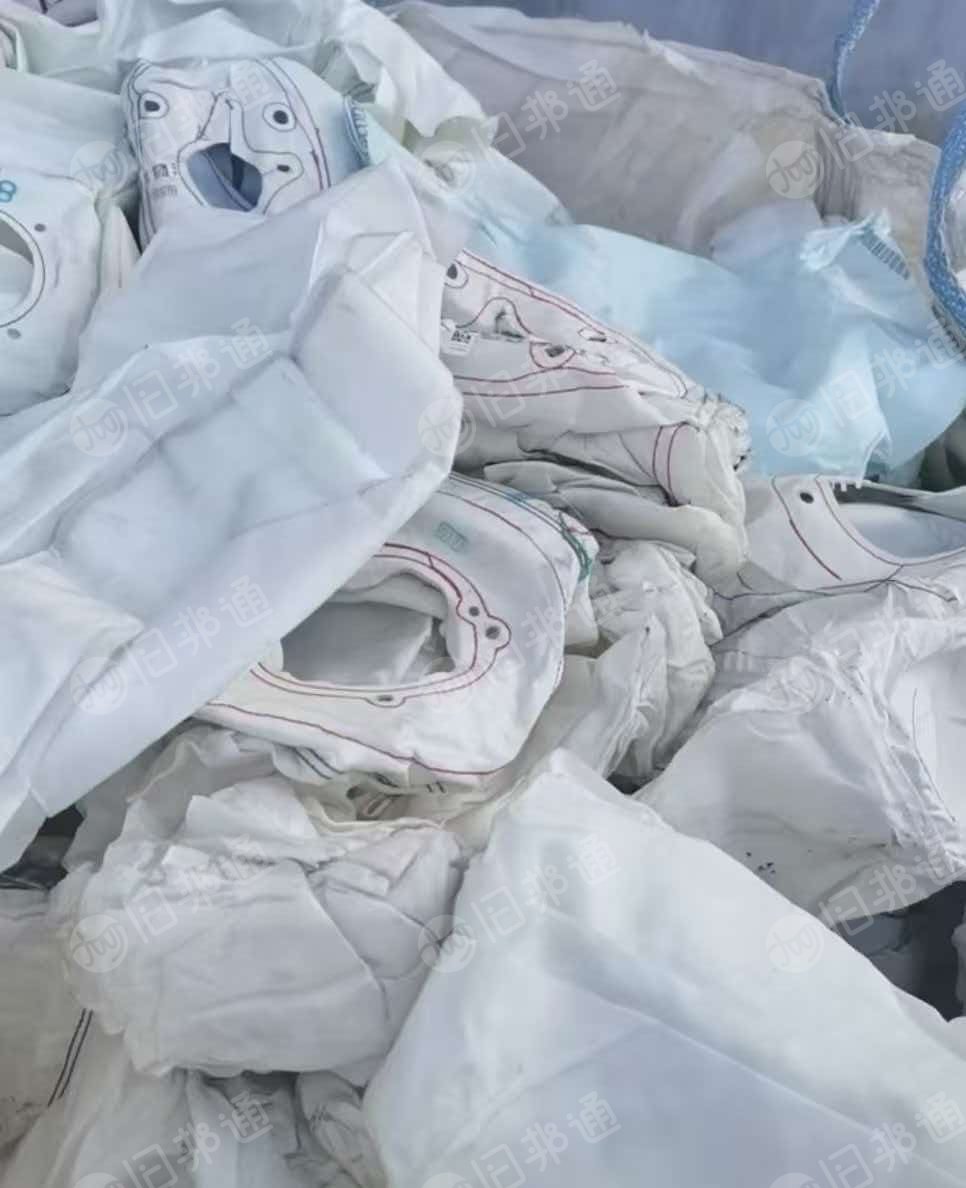 出售尼龙气囊布毛料，安全气囊厂下来的，单双6一起出， 无胶的，现货十吨