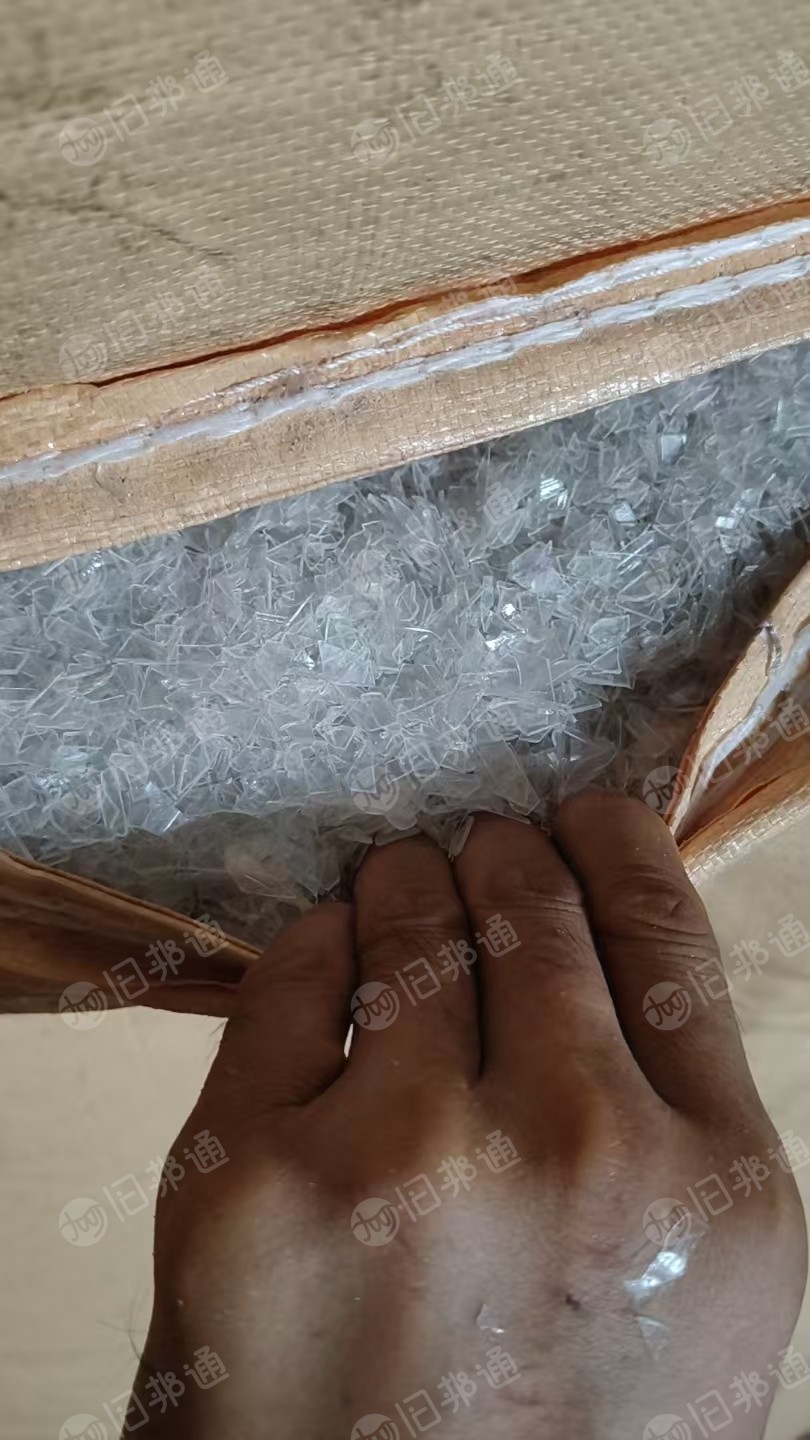 长期出售PET吸塑盒破碎料，A级现货60吨，B级现货40吨