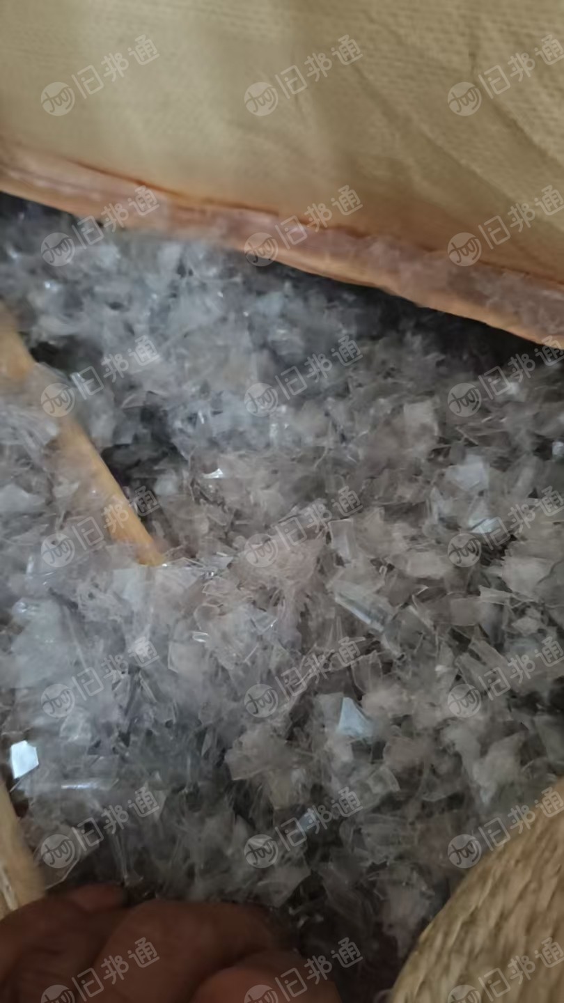长期出售PET吸塑盒破碎料，A级现货60吨，B级现货40吨