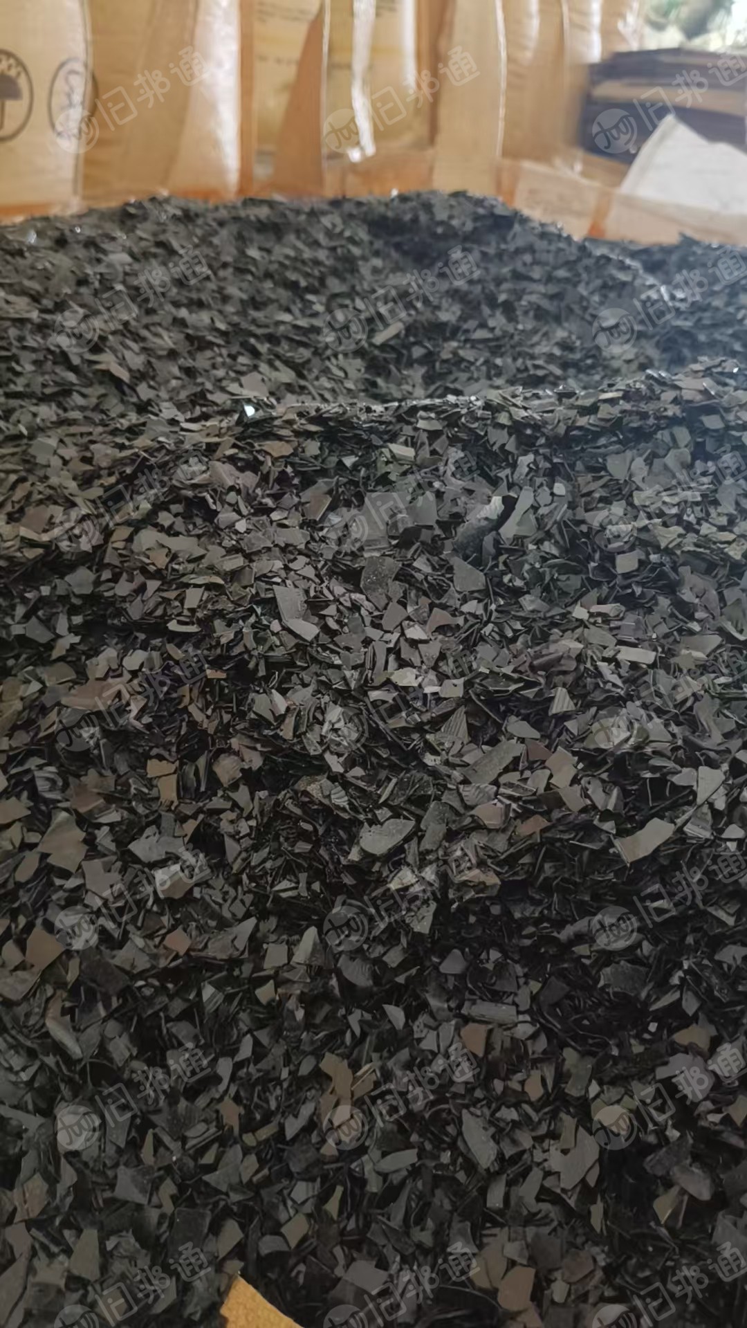 长期出售黑色PET吸塑盒破碎料，现货60吨