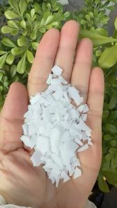 长期出售白色一级改苯破碎料