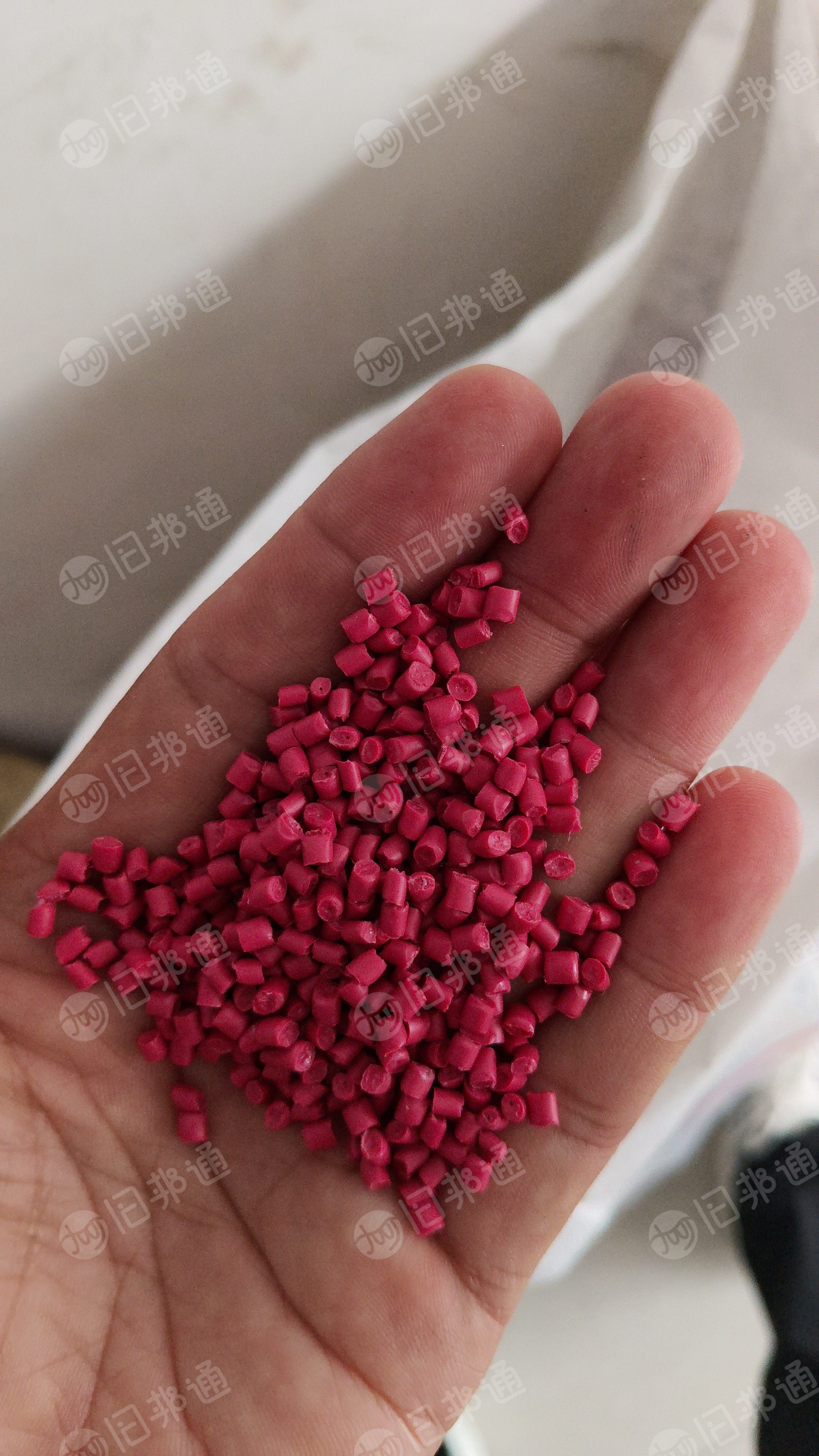 出售PP颗粒，黑丙颗粒和各色改性颗粒，可定制颜色和网子（20-40-60目网），月产300吨