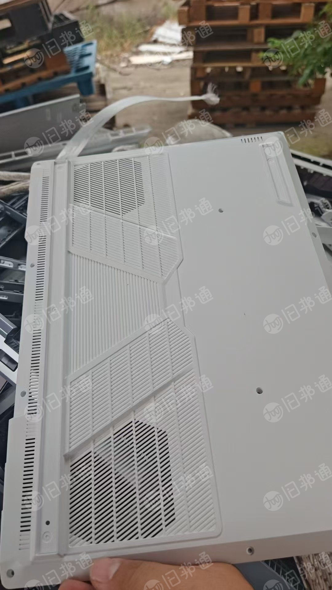出售abs/pc合金毛料，现货30吨