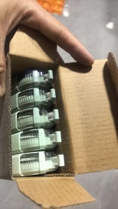 长期出售冰箱配件厂下来的明苯和abs毛料，都是产品件直接下里的