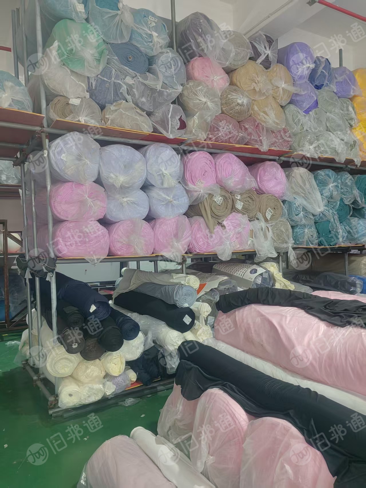出售库存绒布，双面摇粒绒，门幅165克重290，现货有800匹，货在浙江绍兴