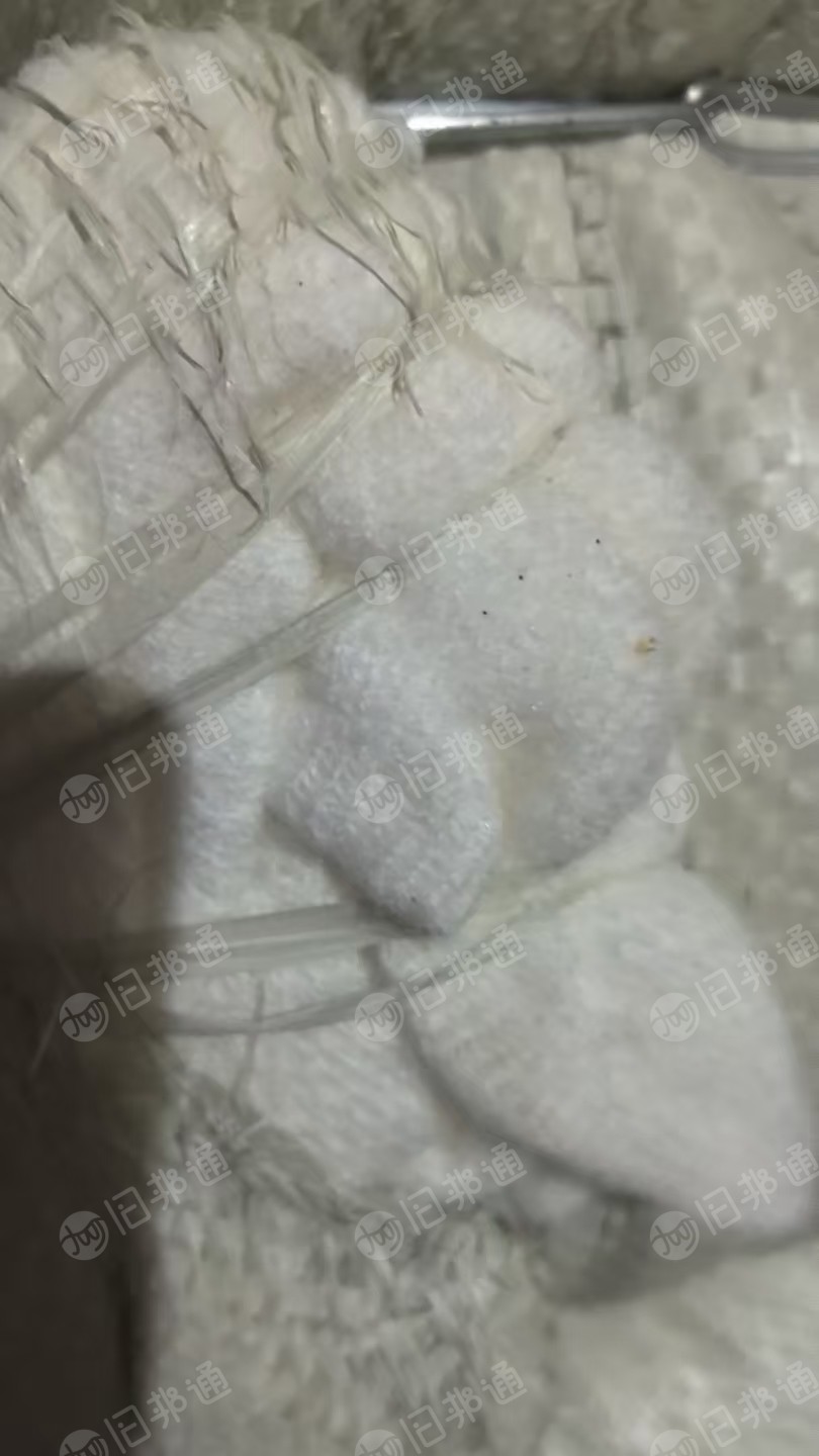 长期出售毛衣片，毛衣片下脚料，白色现货四十吨左右，货在广东汕头