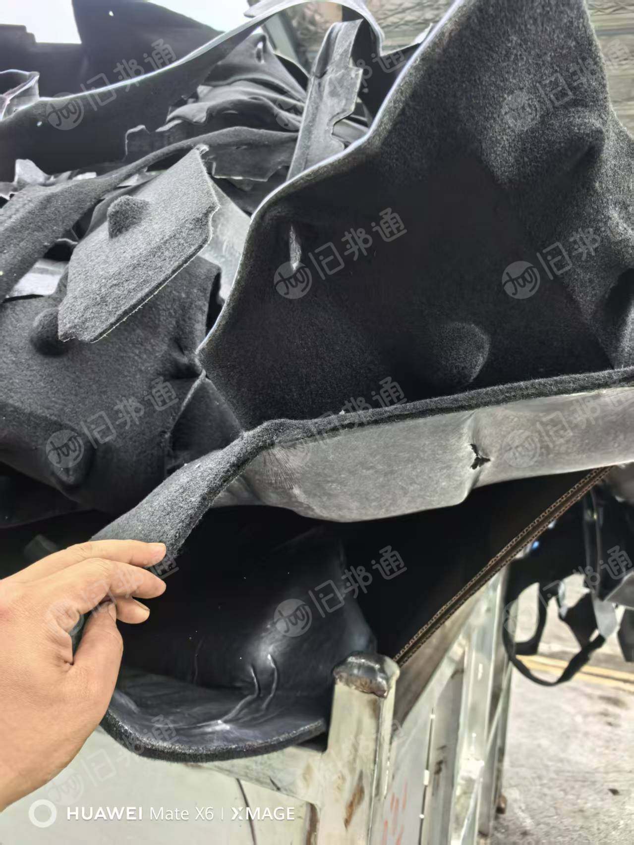 长期出售特斯拉厂下来的涤纶汽车内饰料，复合汽车内饰，带一层膜，货在江苏无锡