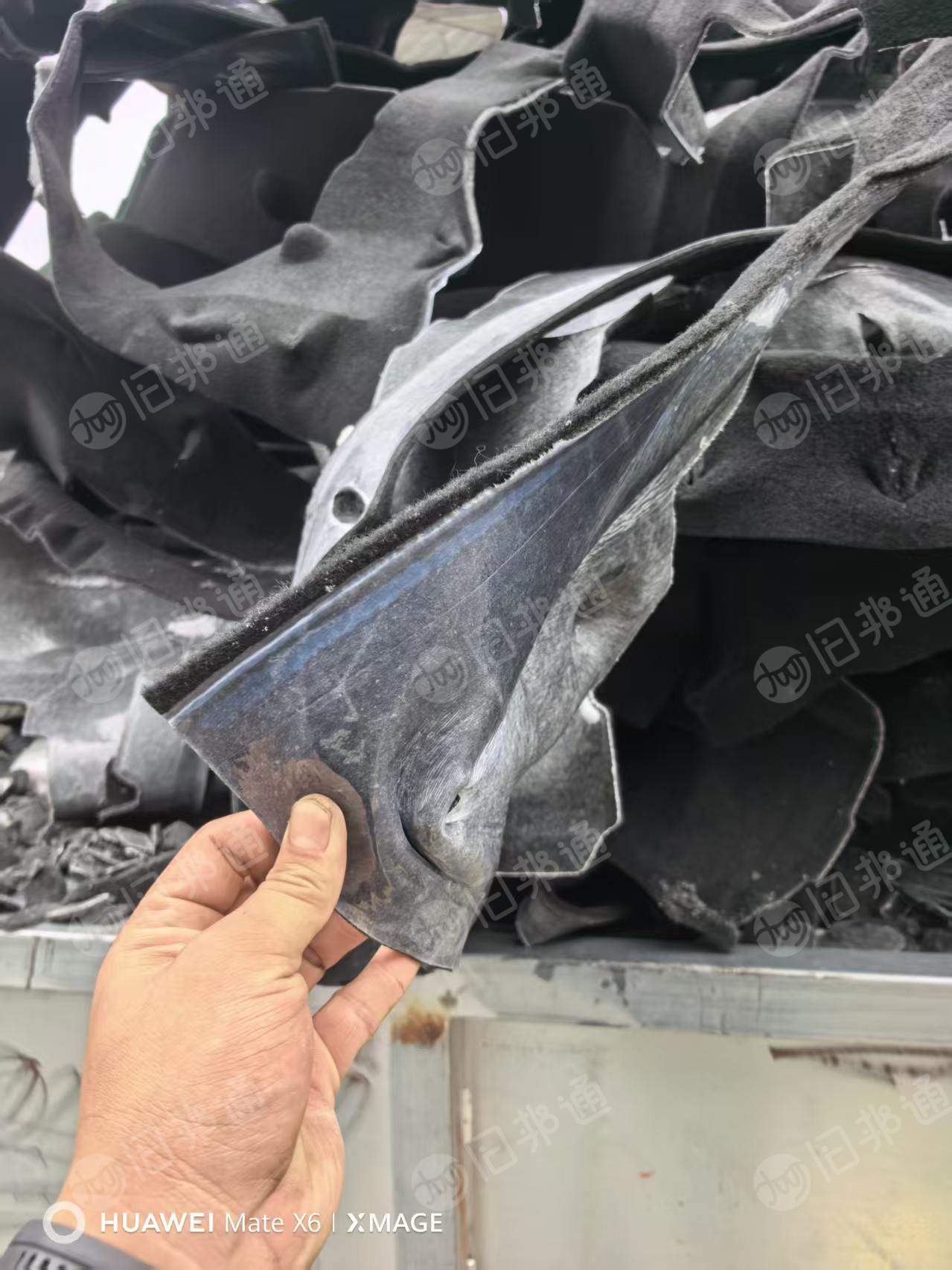 长期出售特斯拉厂下来的涤纶汽车内饰料，复合汽车内饰，带一层膜，货在江苏无锡
