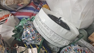 长期出售废不干胶标签印刷废料