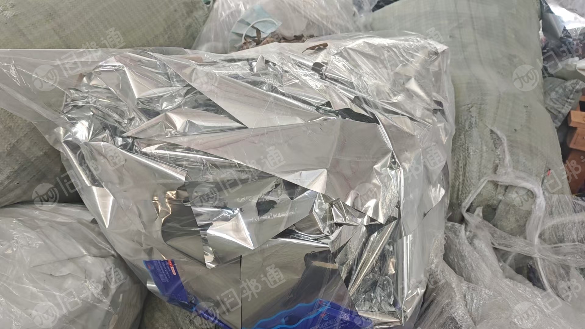 长期出售废不干胶标签印刷废料