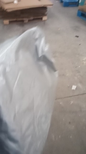 长期出售装颗粒下来的纯铝塑膜废料，食品内包装铝塑膜
