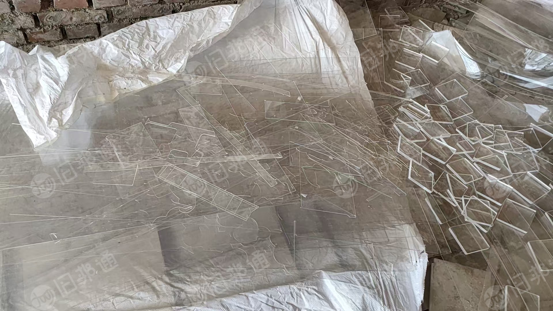出售亚克力净料，372亚克力，现货4吨，每月都有