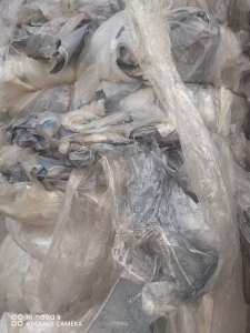 出售PET陶瓷膜压包料，现货100吨，清洗破碎料