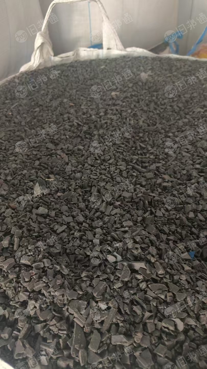出售水果筐破碎料，黑色白色都有，现货25吨，长期有货