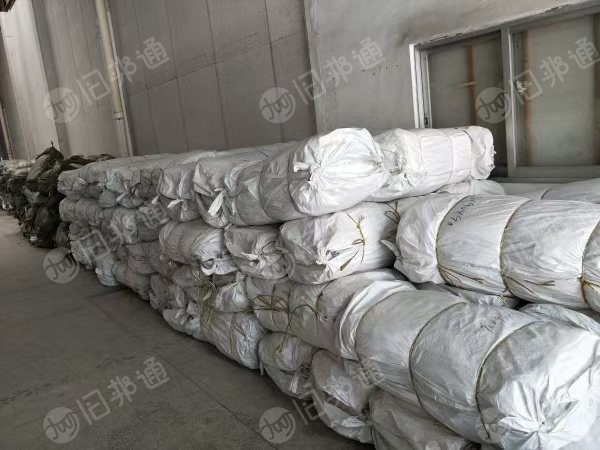 长期出售床垫厂下来的边角料，夹丝绵下脚料，现货五六吨，货在广西南宁