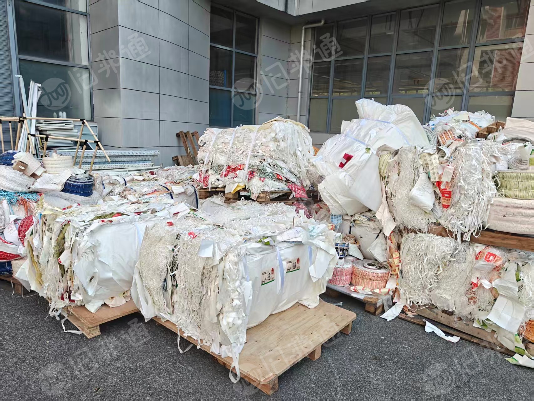 长期出售废不干胶纸统货，无膜不干胶纸