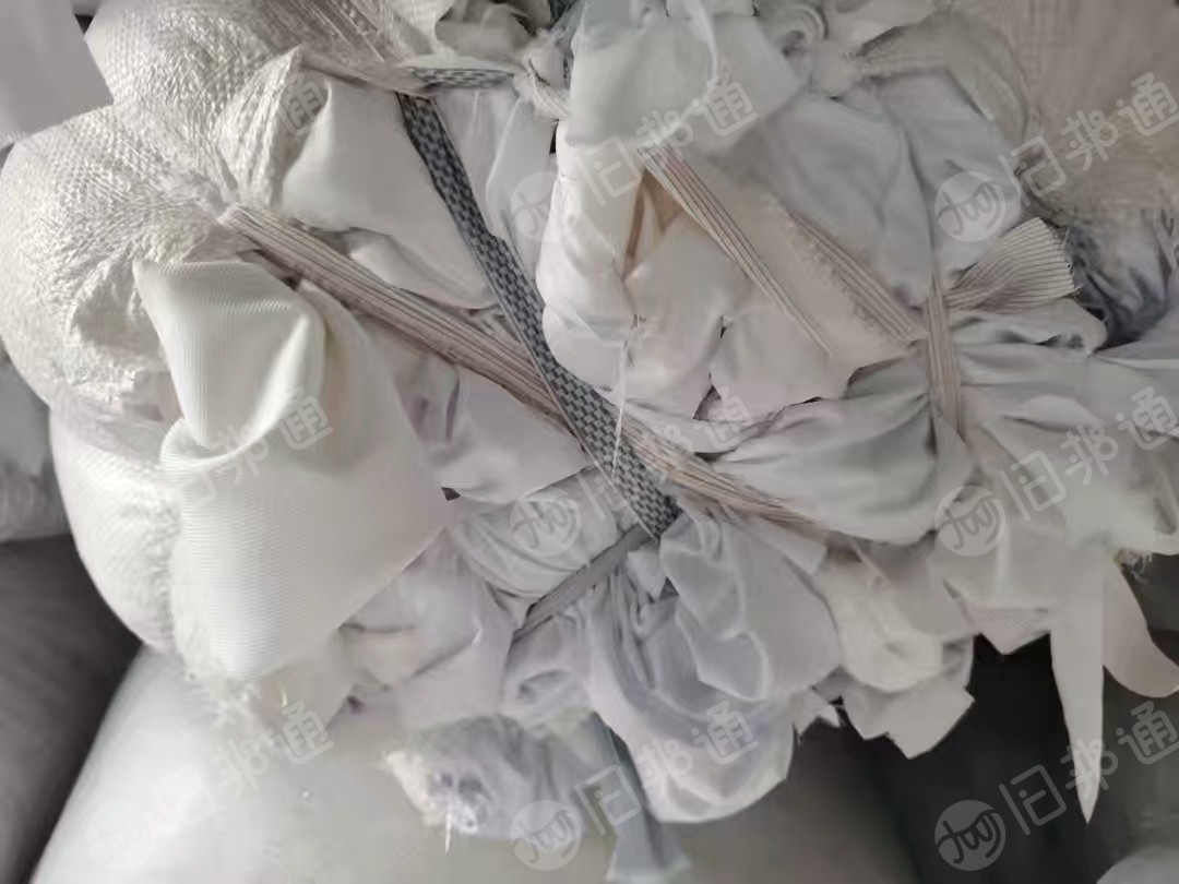 长期大量出售漂白涤棉废布,基本都是梭织的,含棉比较高,衬衫边角料,漂白废布,现货有15吨