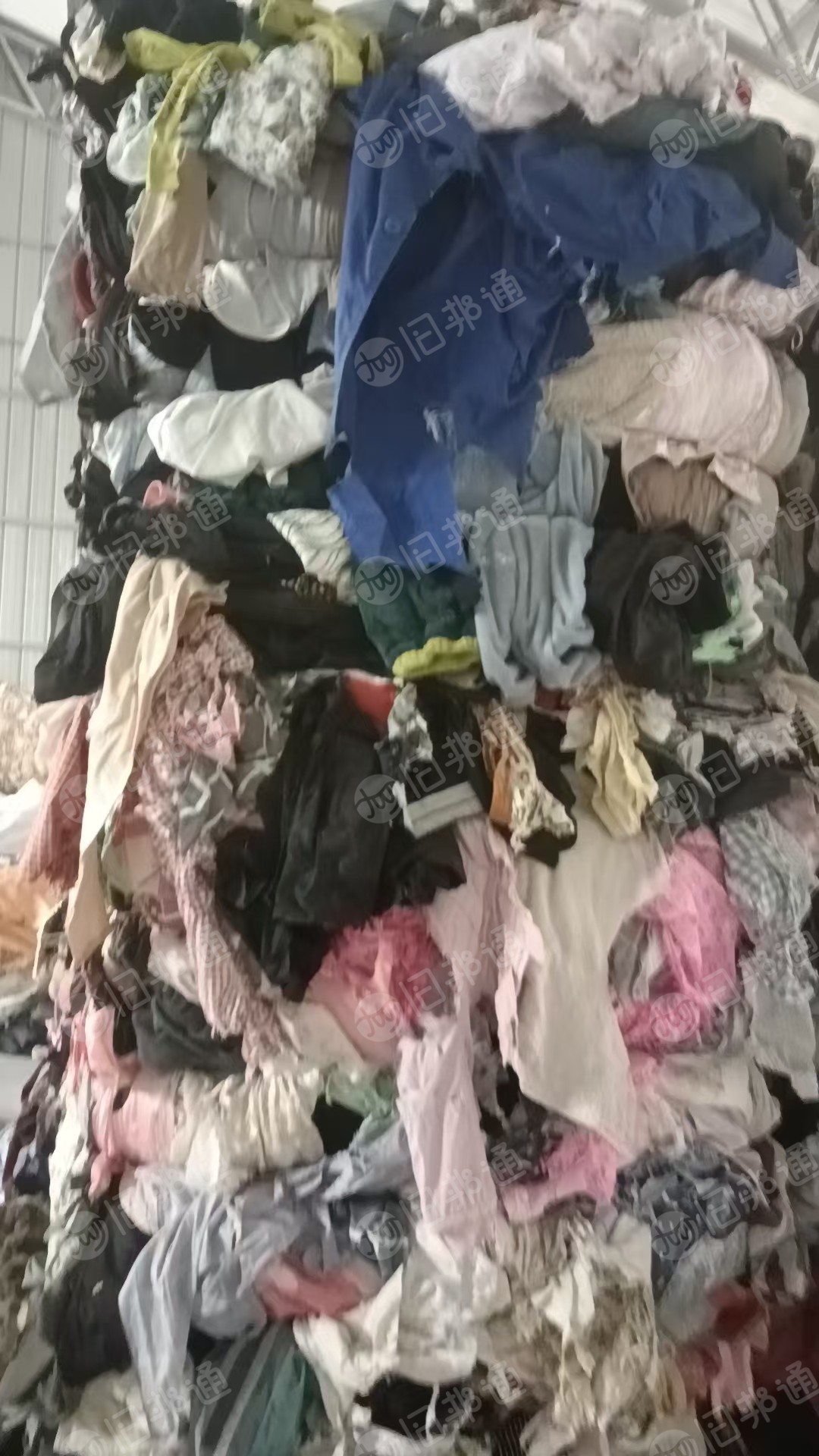 长期大量出售旧衣服黑料，下脚料，燃烧料，月供一两百吨，货在山东临沂