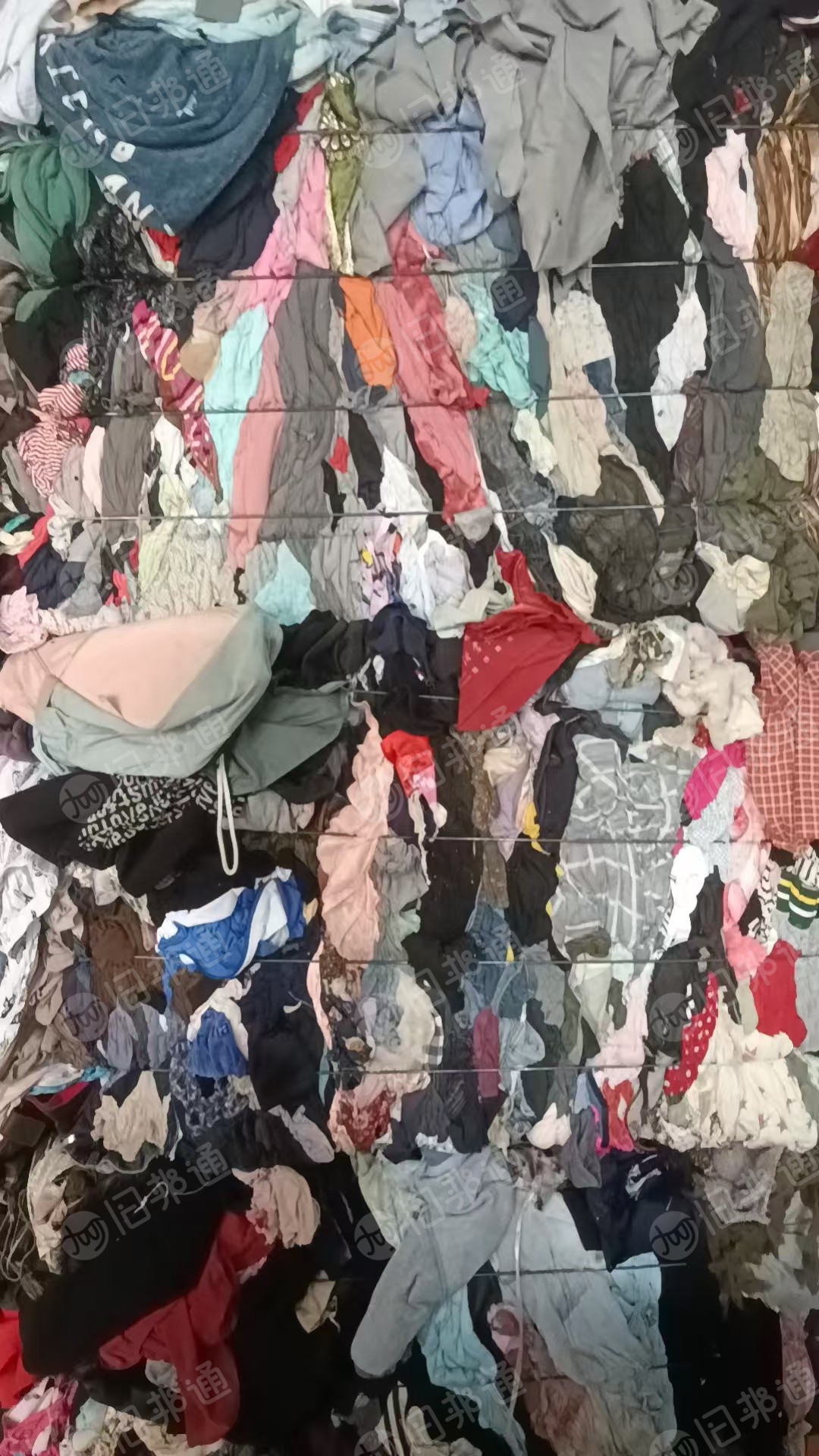 长期大量出售旧衣服黑料，下脚料，燃烧料，月供一两百吨，货在山东临沂