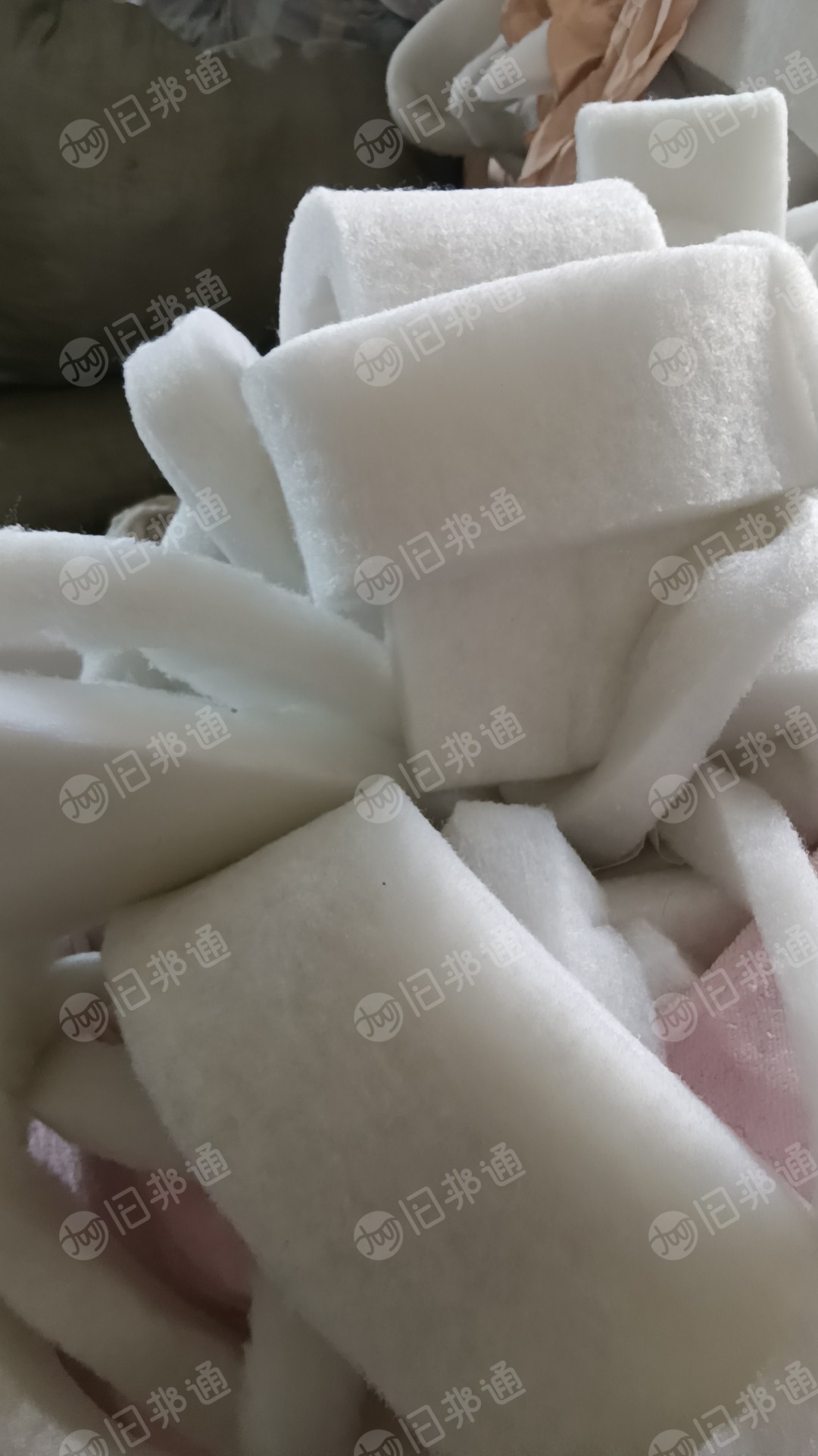 长期出售做床垫下来的丝棉边角料，丝棉下脚料，货在山东临沂