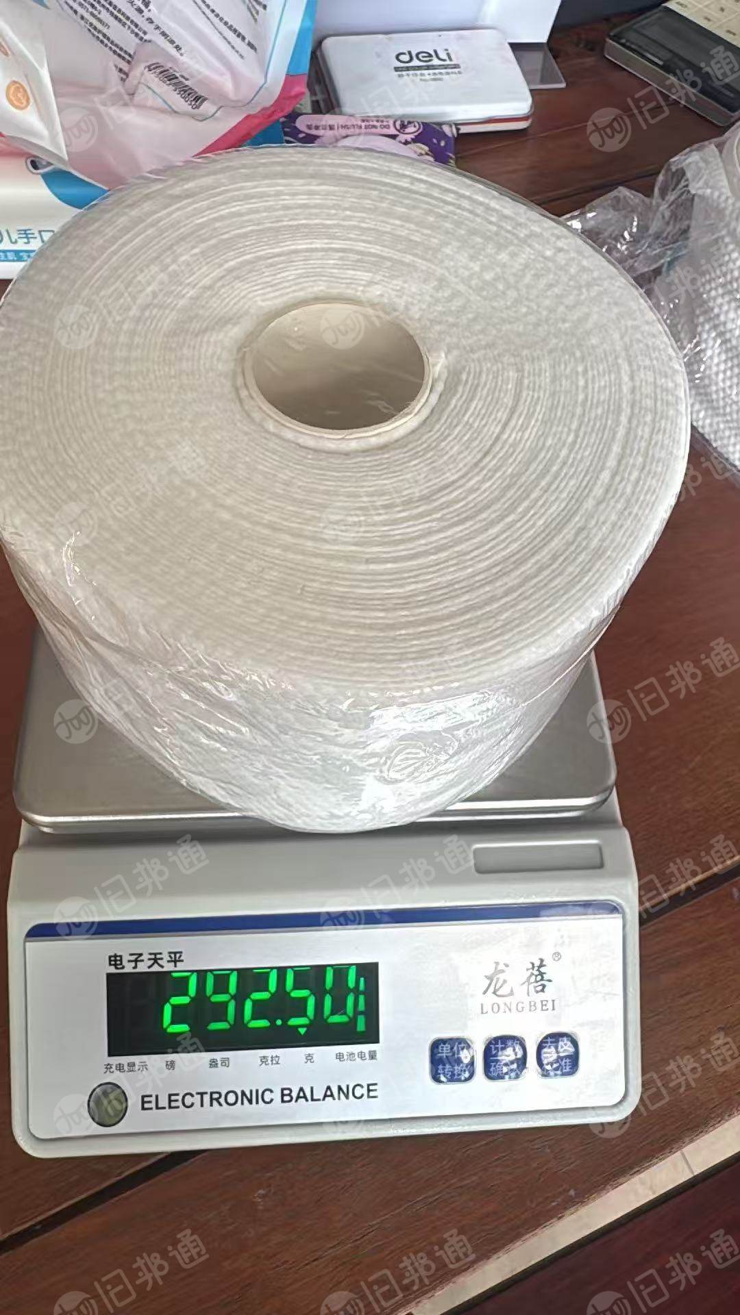 出售一批未过期的湿巾跟干巾，卷巾，库存湿巾，货在浙江杭州