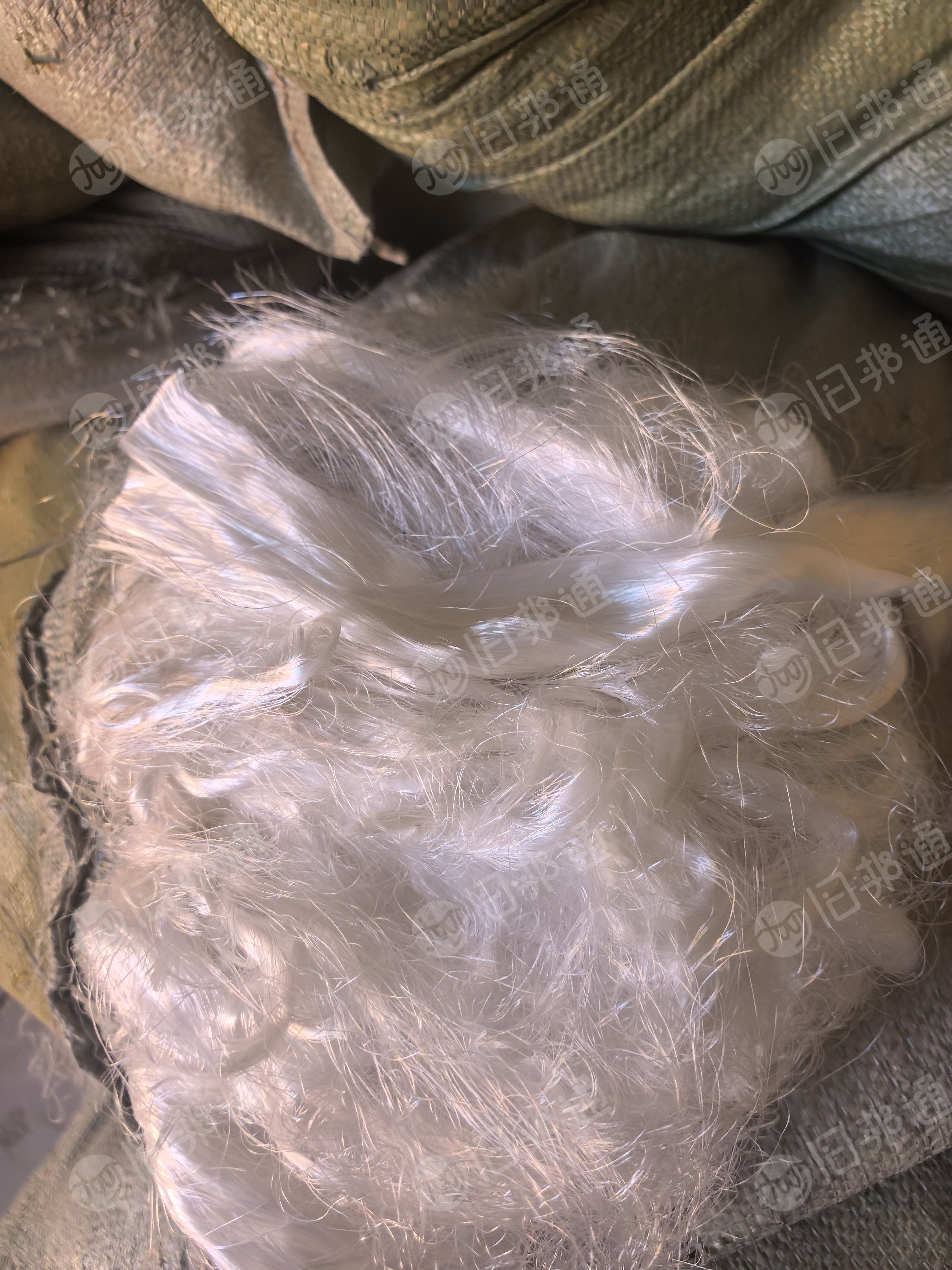 长期出售纺织厂下来的涤纶废丝,涤纶长丝,大化回丝,现货有40多吨,货在河北沧州