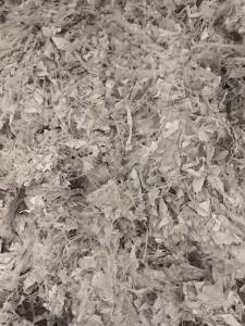 长期出售pvc淋膜纸洗下来的pvc水洗膜，含点pe