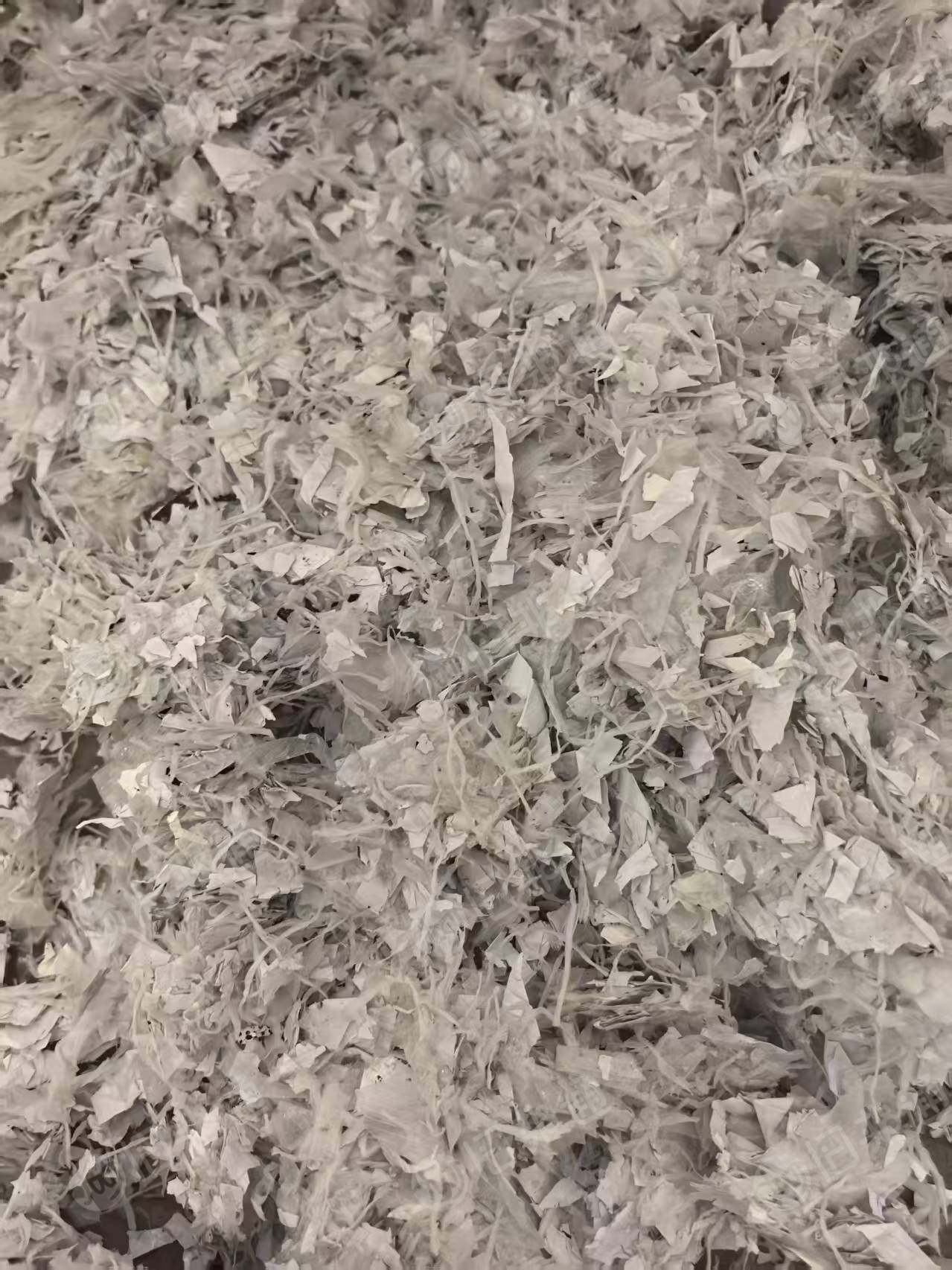 长期出售pvc淋膜纸洗下来的pvc水洗膜，含点pe