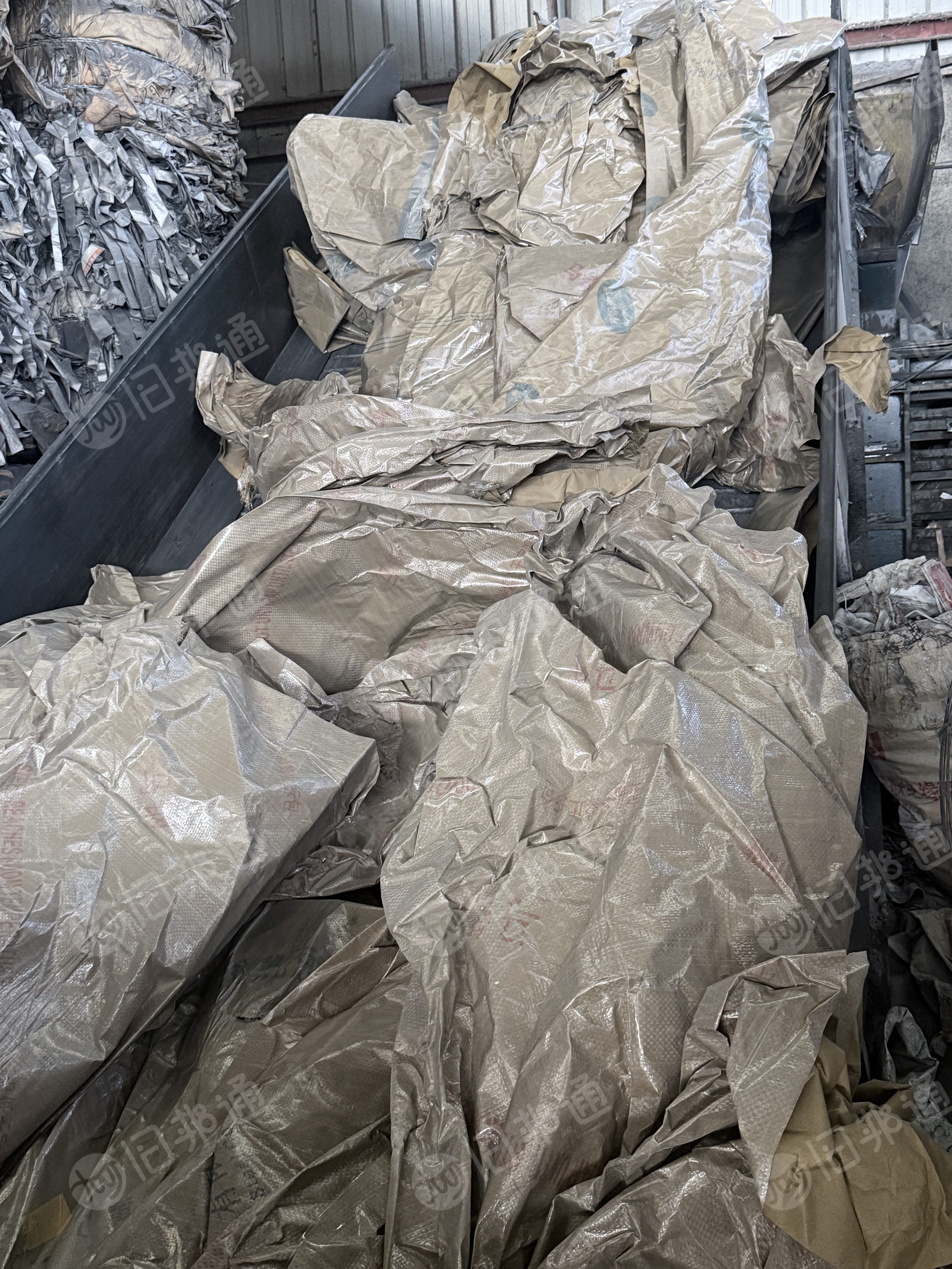 出售防锈纸压包料