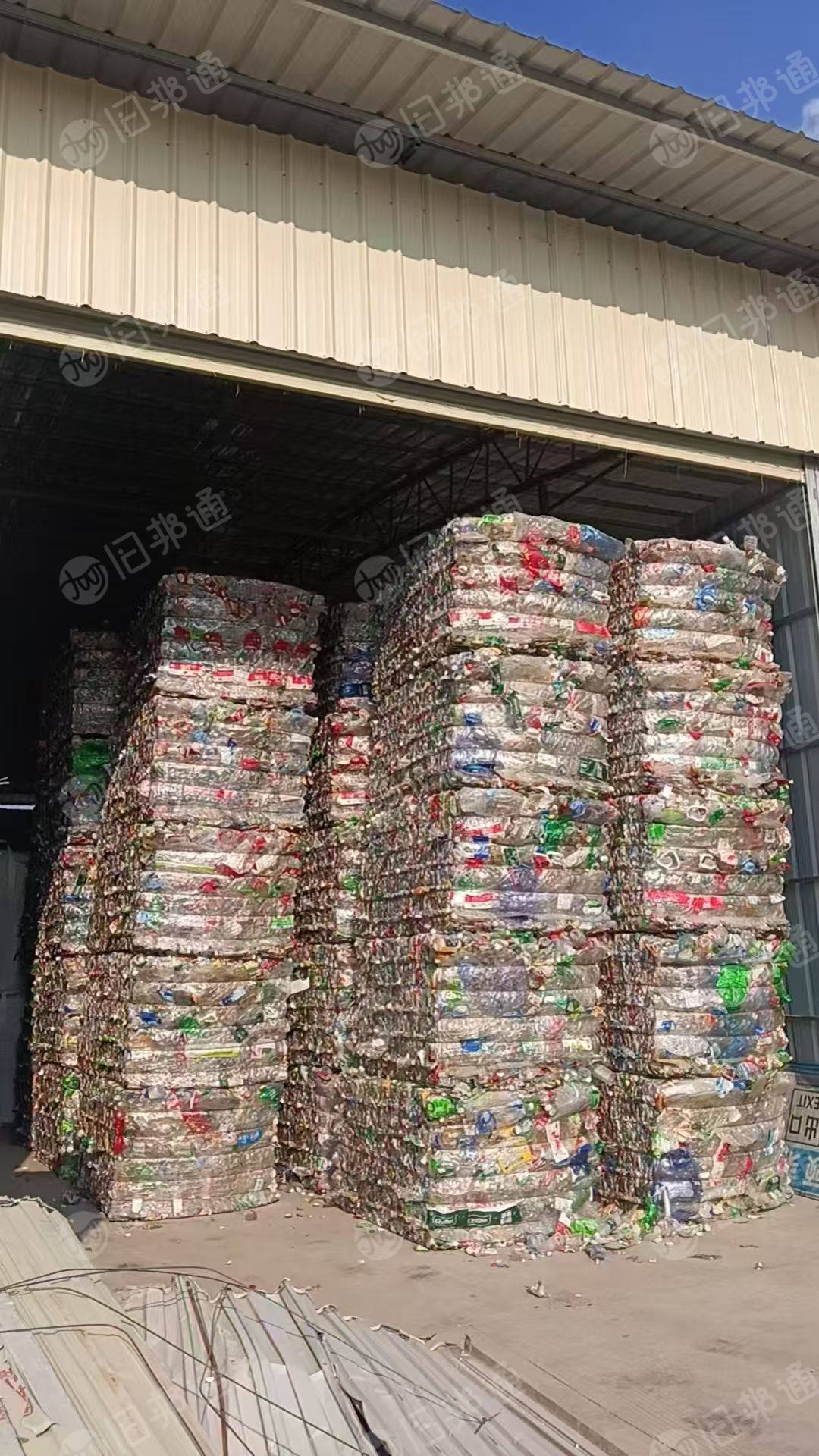 出售PET瓶砖毛料，三色瓶砖
