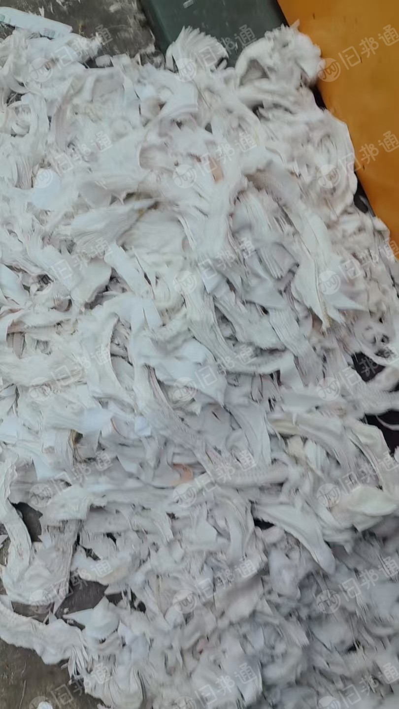 长期出售布轮厂下来的全棉碎布，棉布，卡其布等，货在江苏扬州