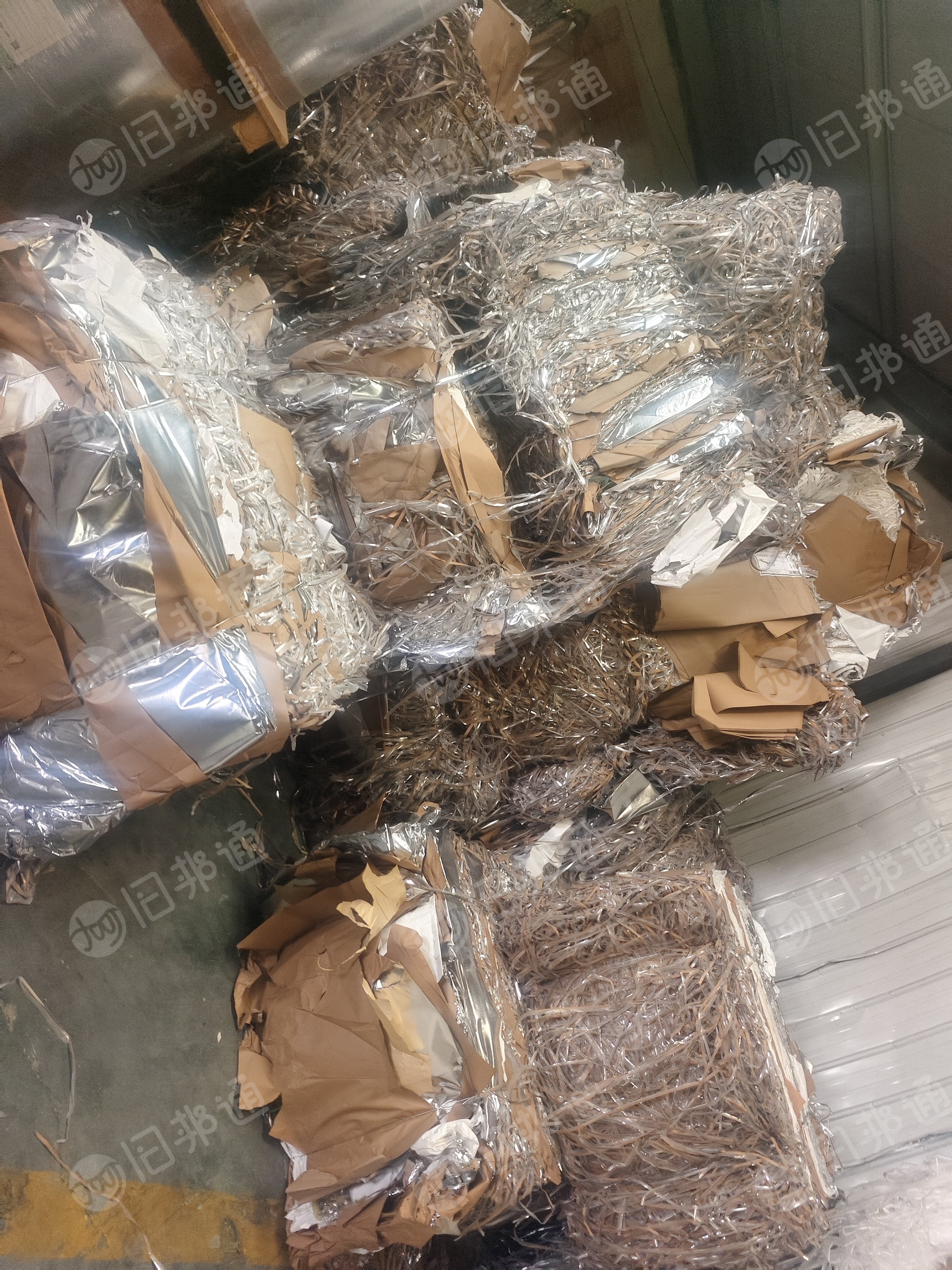 长期出售pe纸塑膜边，纸铝复合边角料