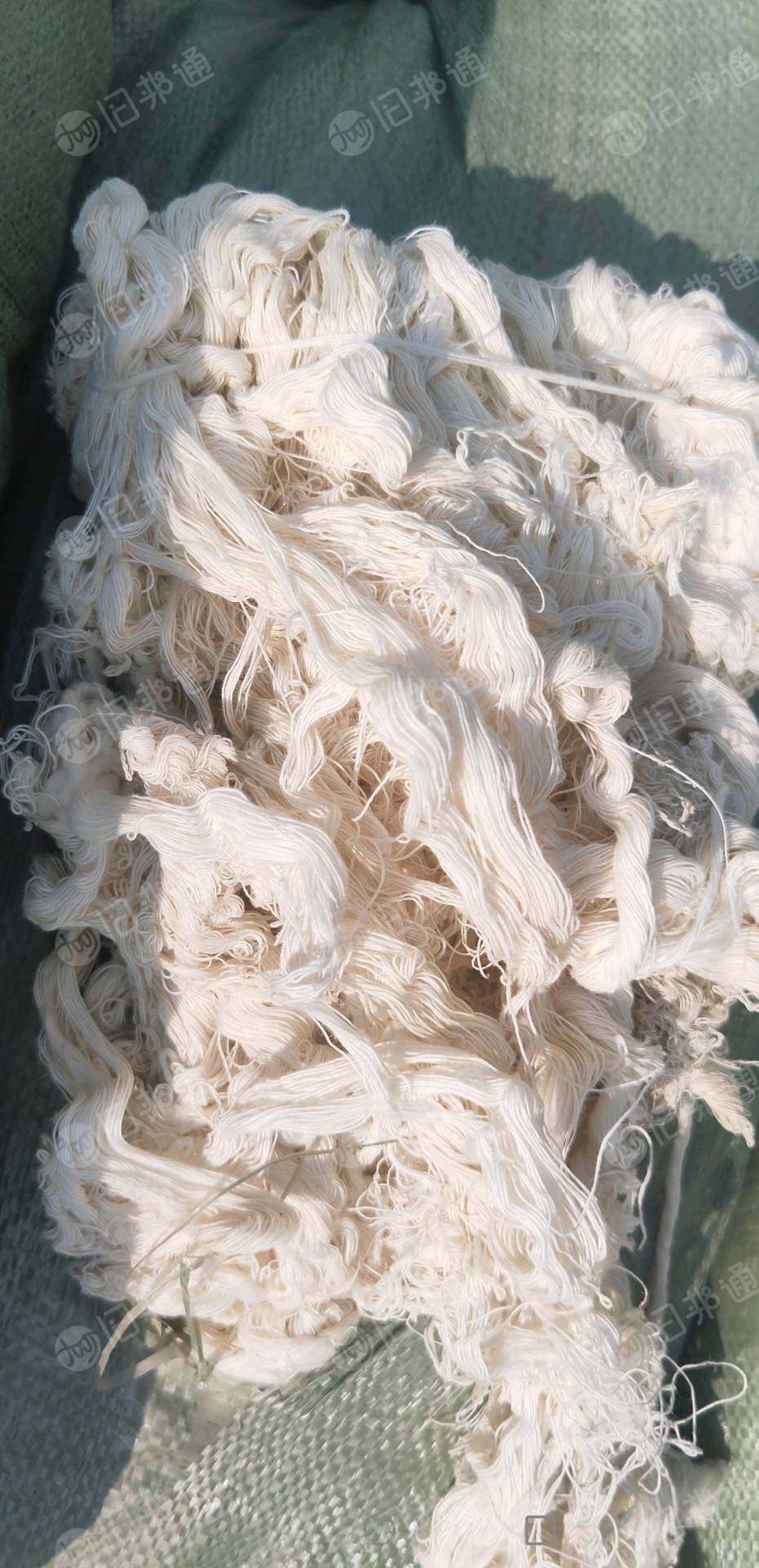 长期出售漂白纯棉废纱水洗纱,环纺气纺下来的,含水15左右,每月60吨