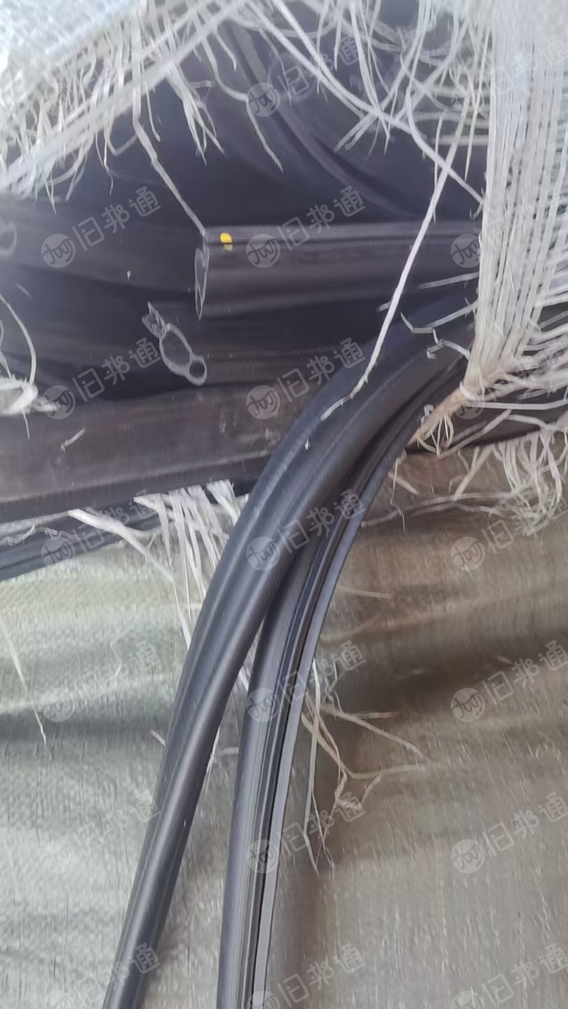出售三元乙丙的汽车胶条,大多是仓库积压品