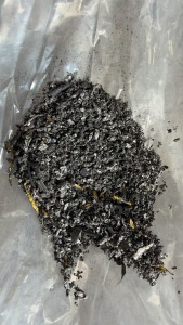 长期出电池极片出来铝颗粒 