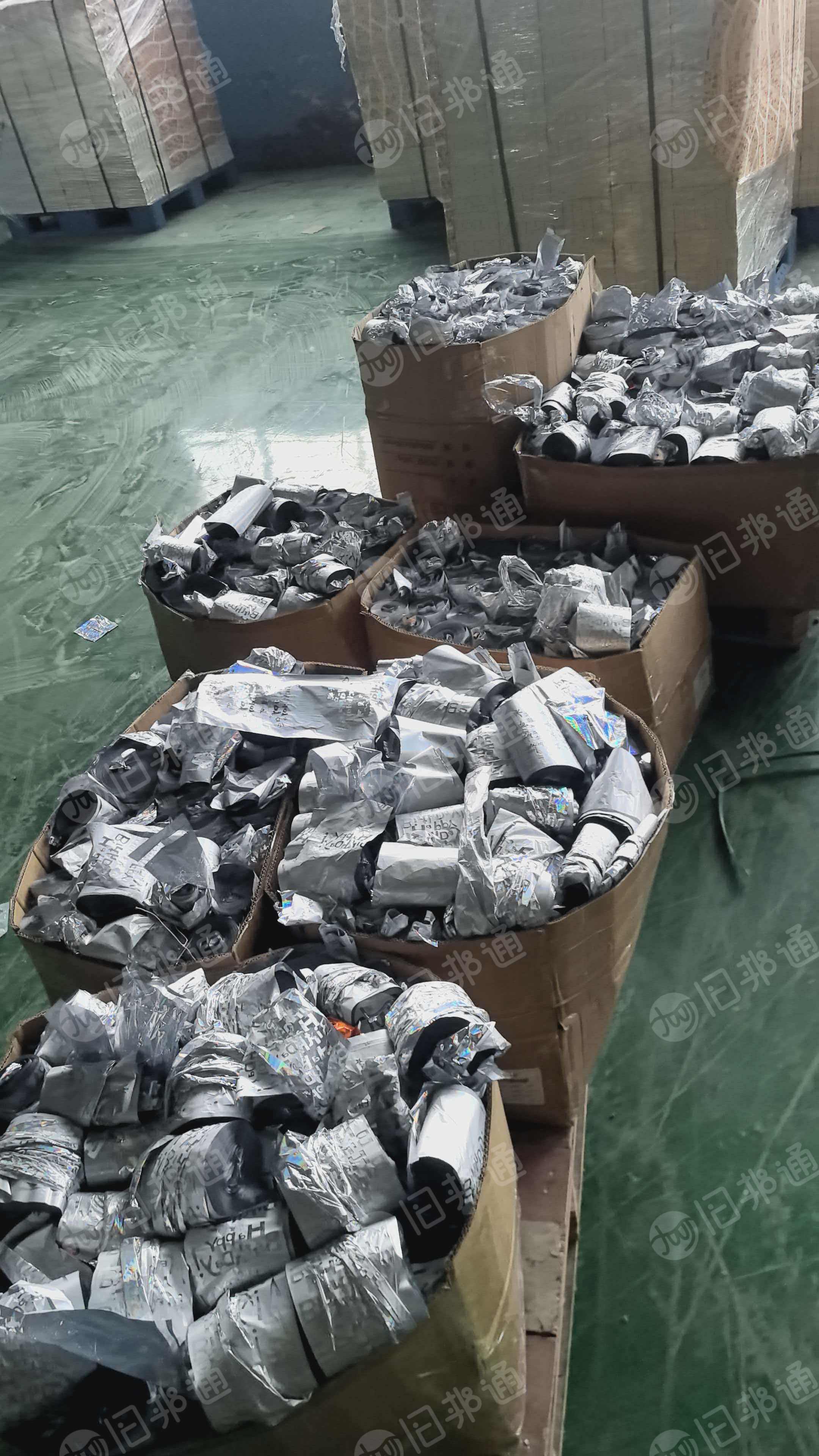 长期出售pet镭射膜废料，可以打绳用，做蛋糕下来的