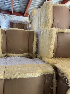 厂家长期出售黄白淋膜纸废料，淋膜膜边条