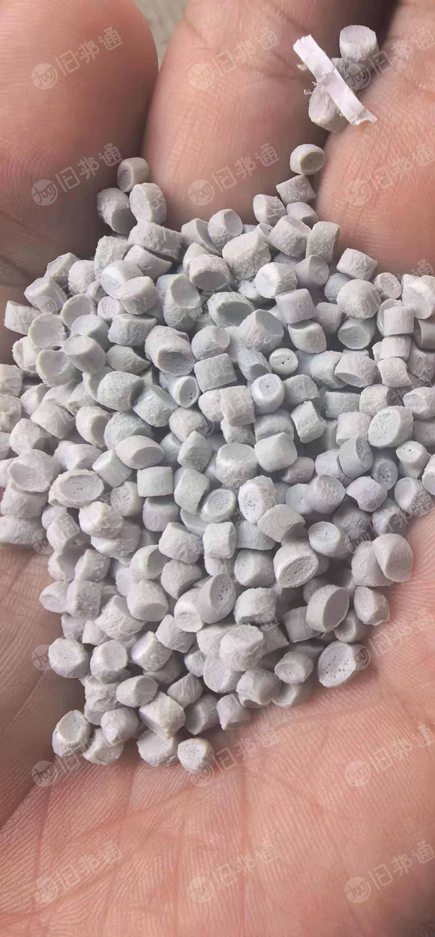 厂家出售高压颗粒,低压颗粒,过120目,吹膜、注塑、拔管可以用