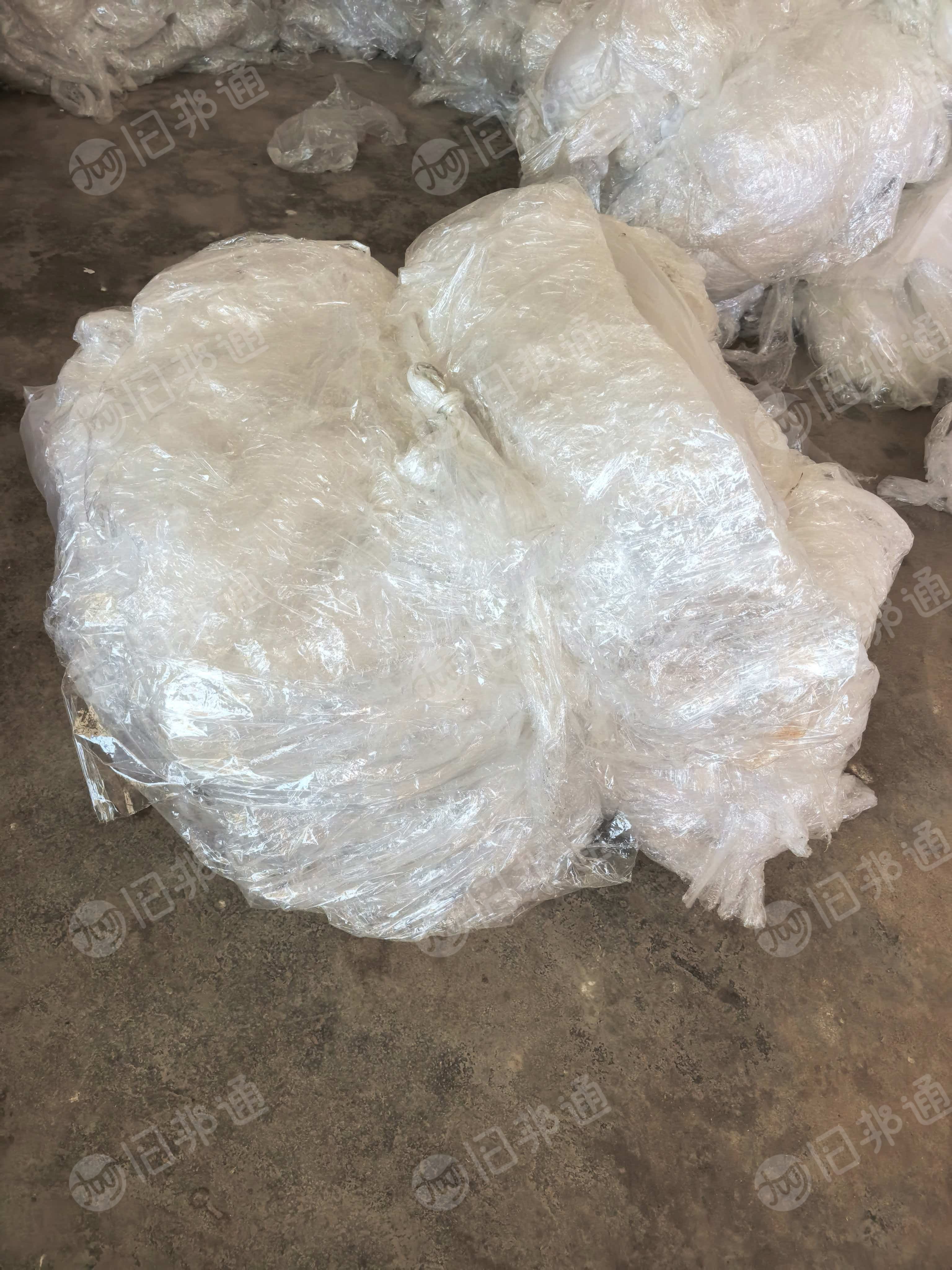 出售干造缠绕膜，包装厂没落地的，现货5吨多