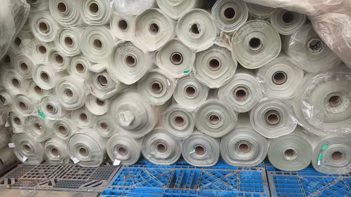 出售PET离型膜，单面滑膜，厚度2.5丝宽幅1.15，现货50吨
